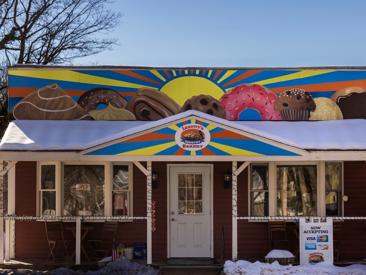 New Hampshire Bakery Sues Town to Save Pastries Mural 